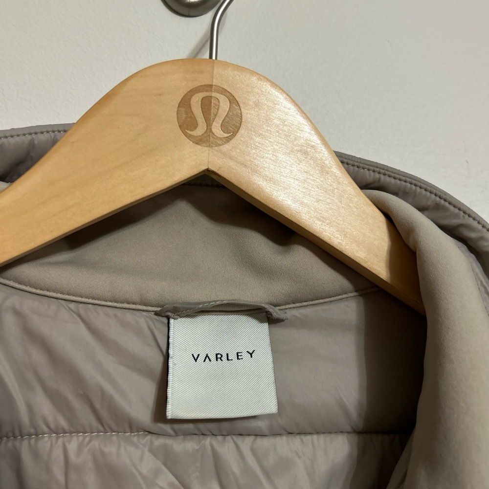 ⭐️Varley Balfern Jacket⭐️ - Picture 7 of 8